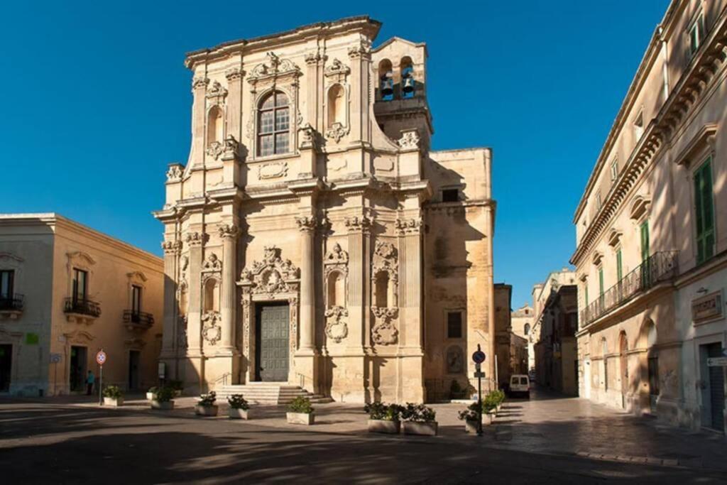 Confortevole Appartamento Vicino Al Centro Lecce Exterior photo